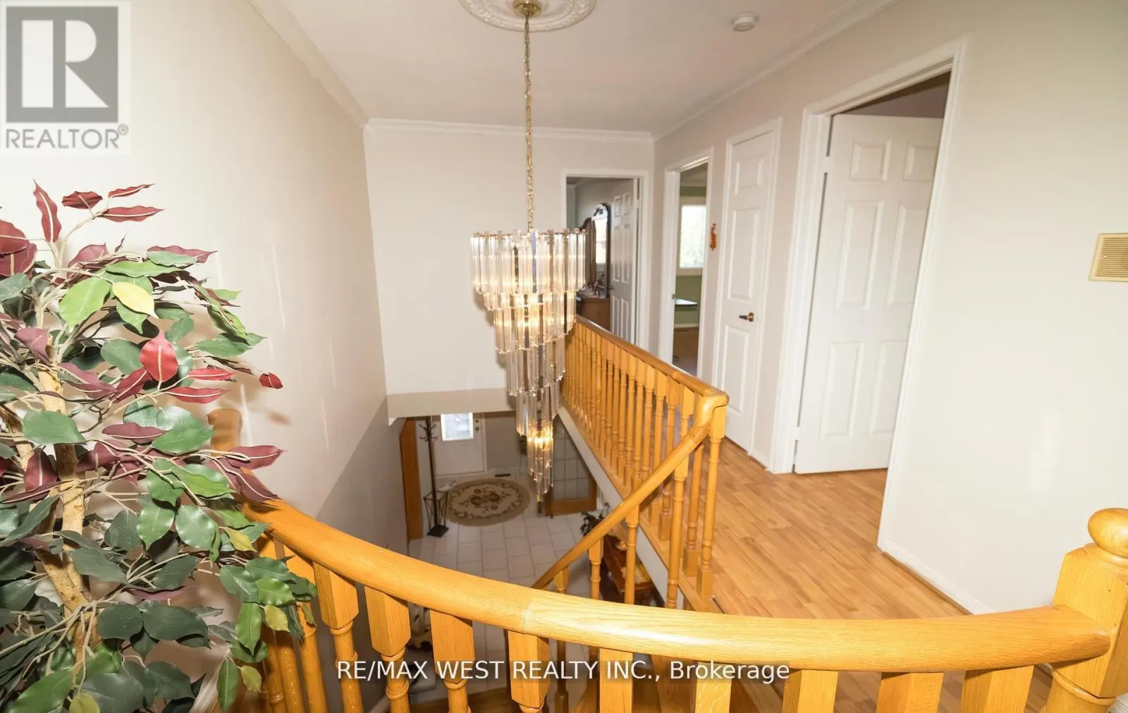 52 AMANTINE CRESCENT