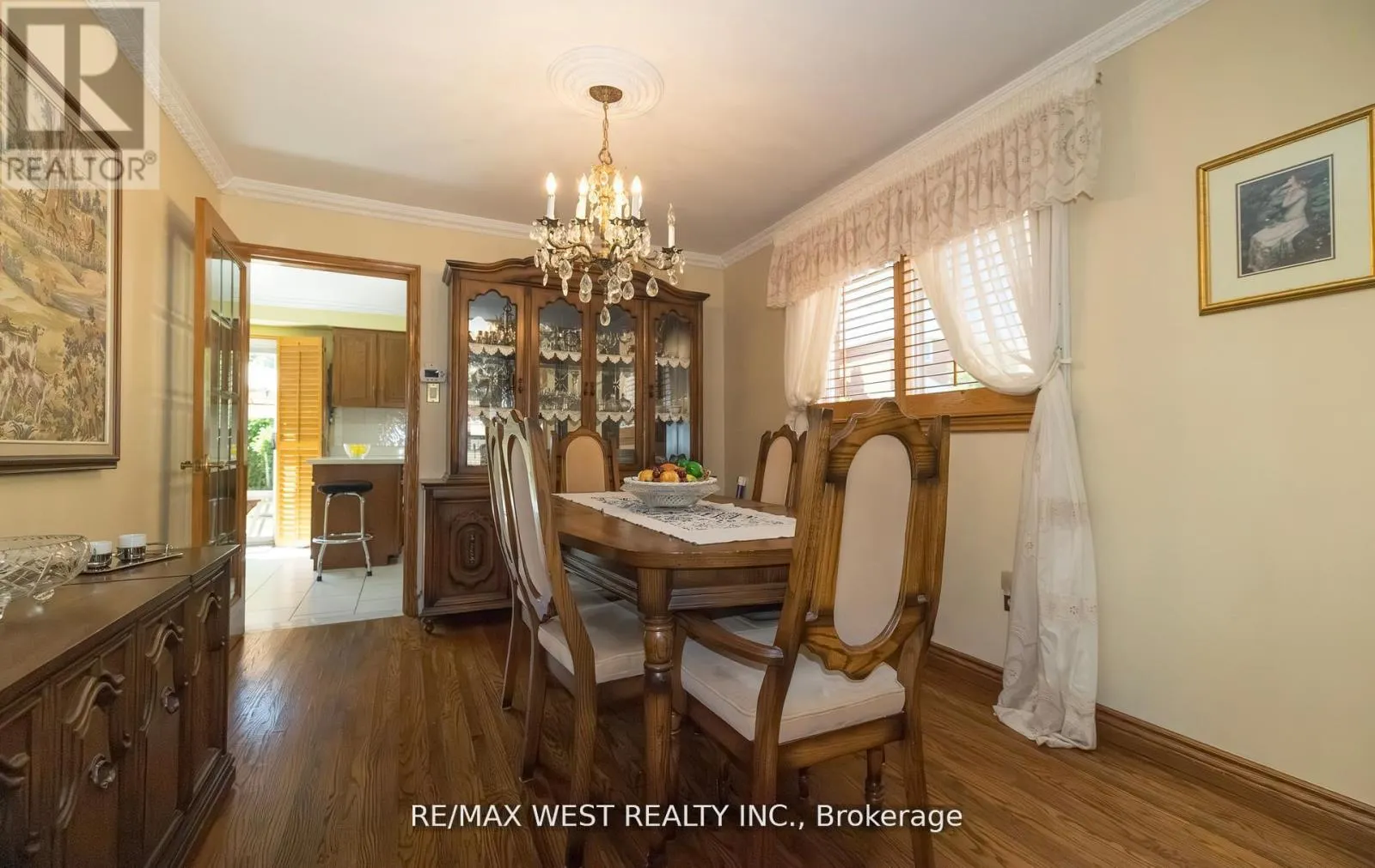 52 AMANTINE CRESCENT