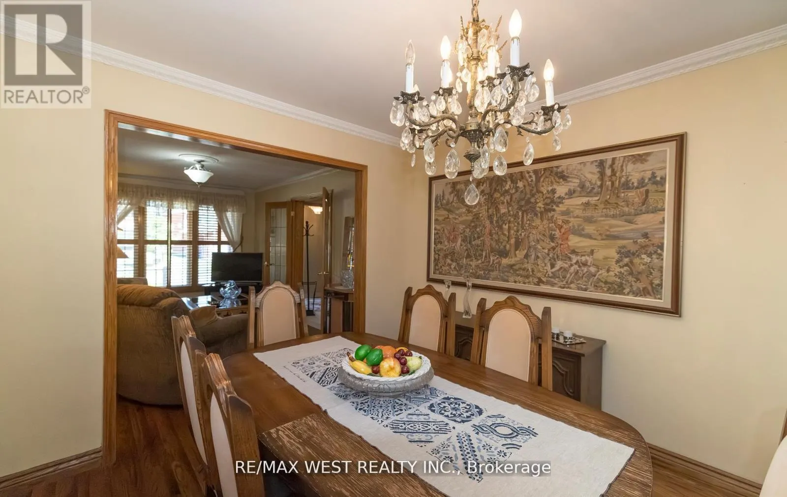 52 AMANTINE CRESCENT