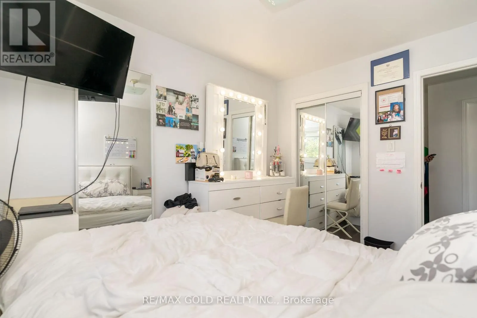 7563 LANGWORTHY DRIVE
