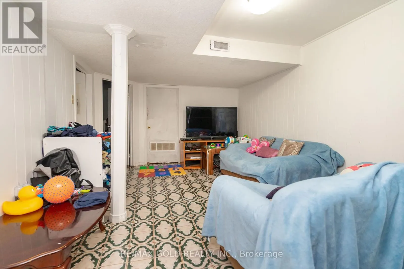 7563 LANGWORTHY DRIVE