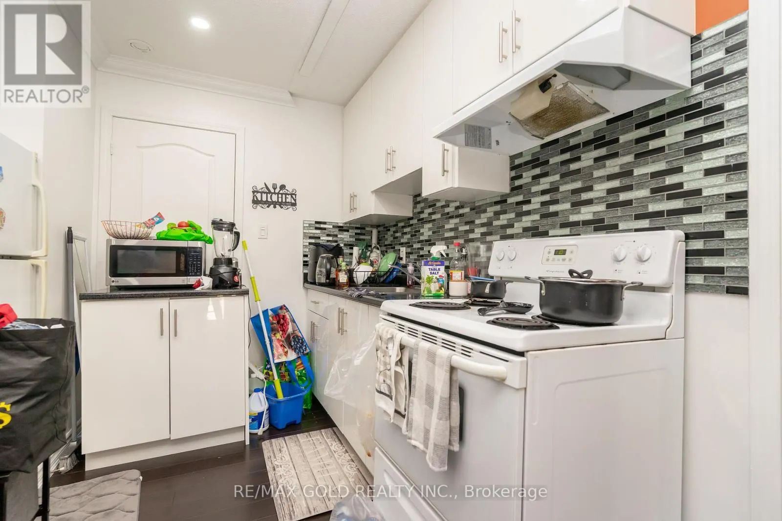 7563 LANGWORTHY DRIVE