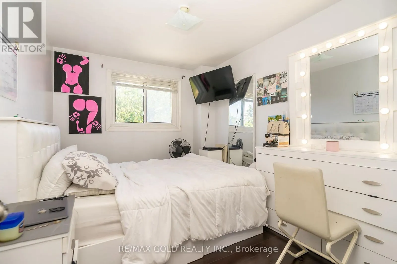 7563 LANGWORTHY DRIVE