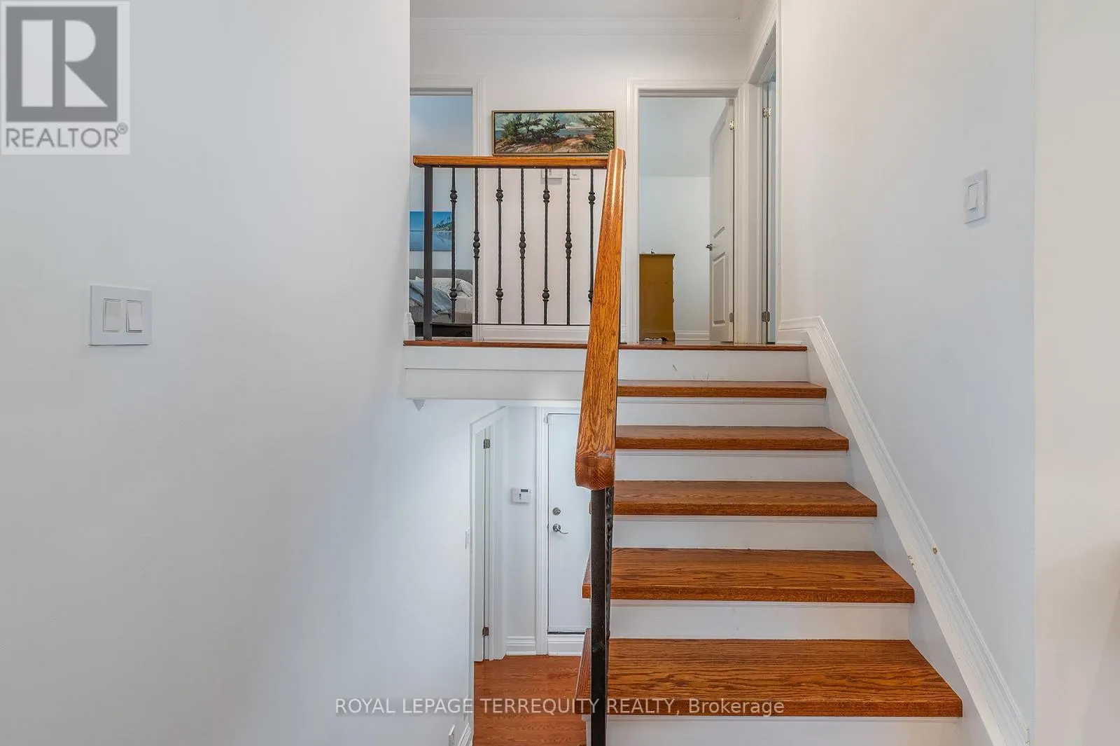 1444 STRATHY AVENUE