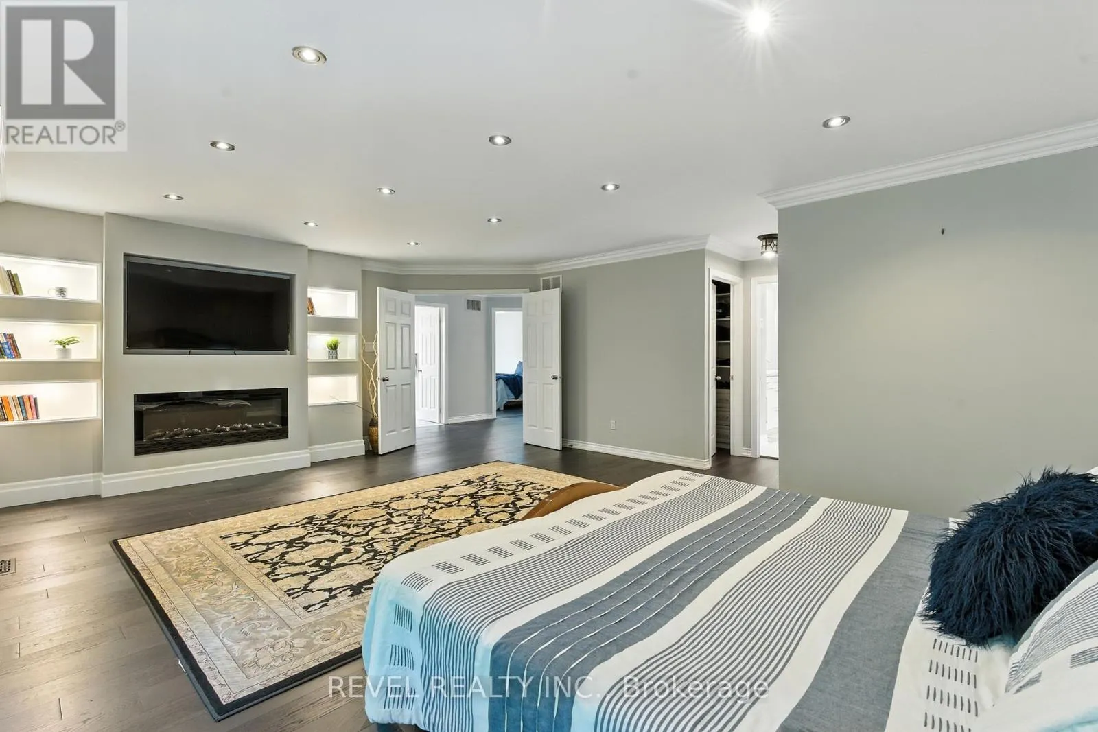 1251 WHITE LANE