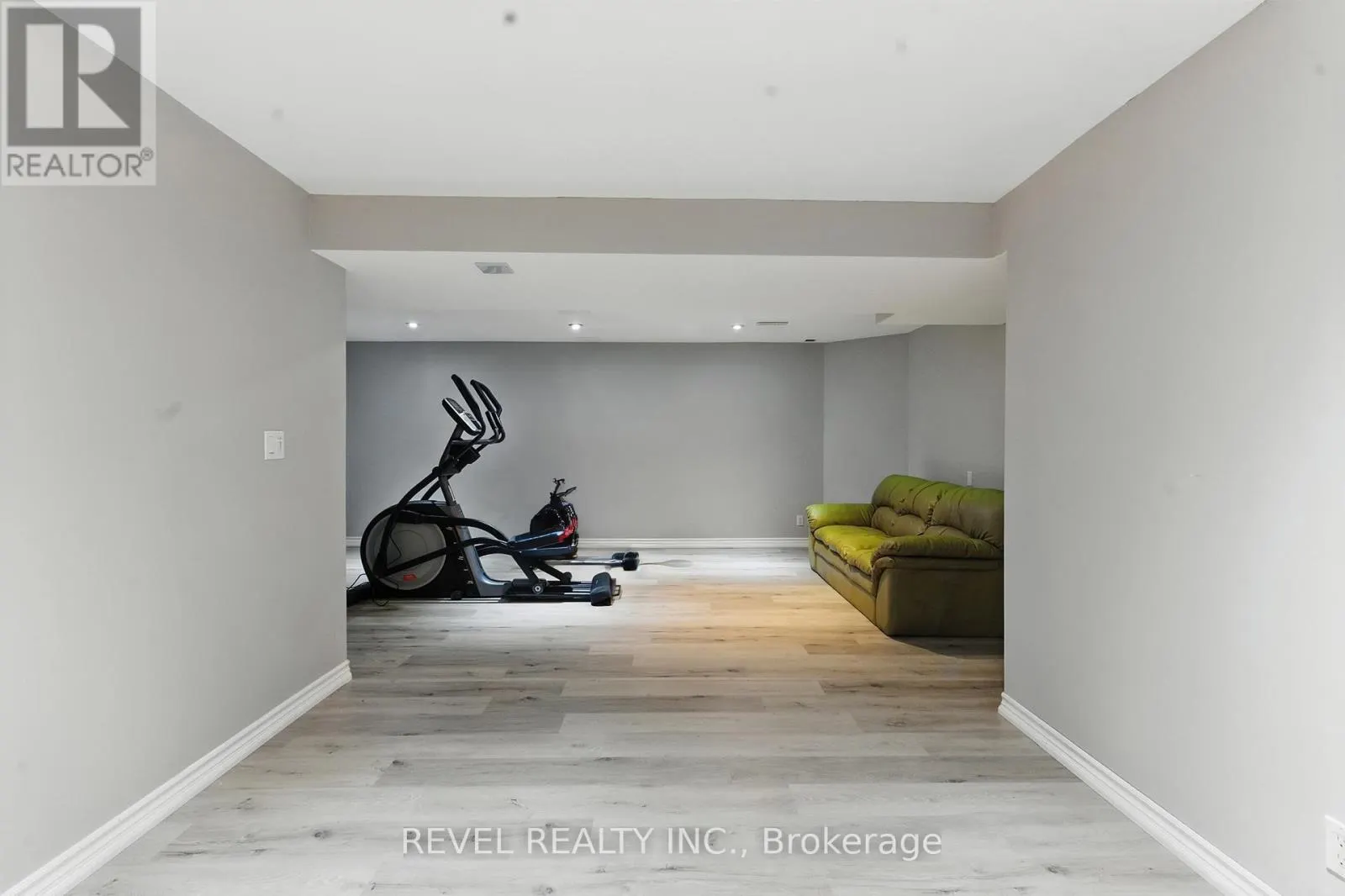 1251 WHITE LANE