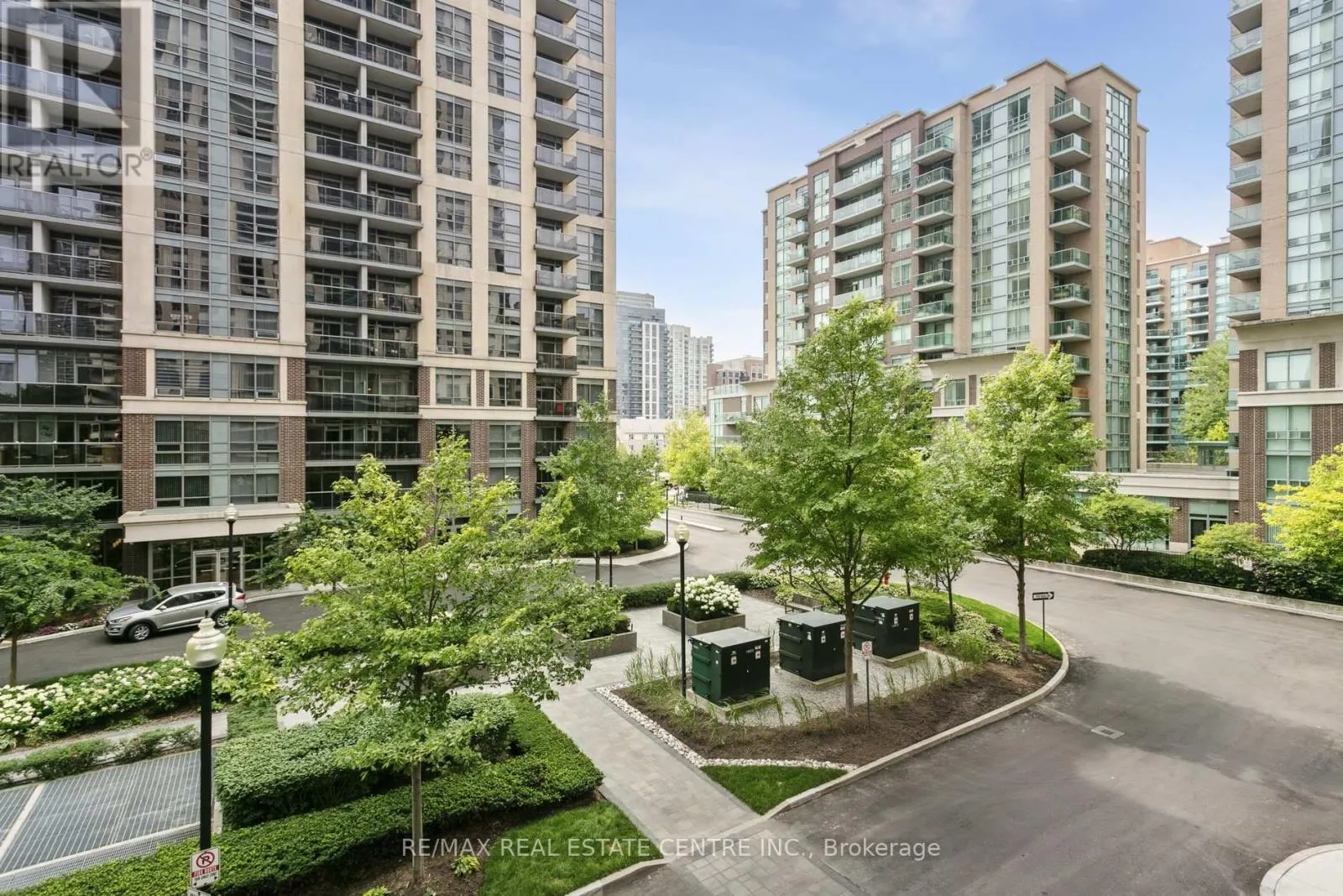 304 - 5 MICHAEL POWER PLACE