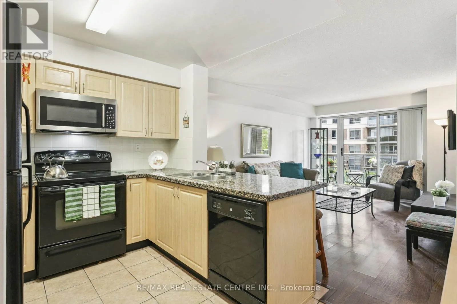 304 - 5 MICHAEL POWER PLACE