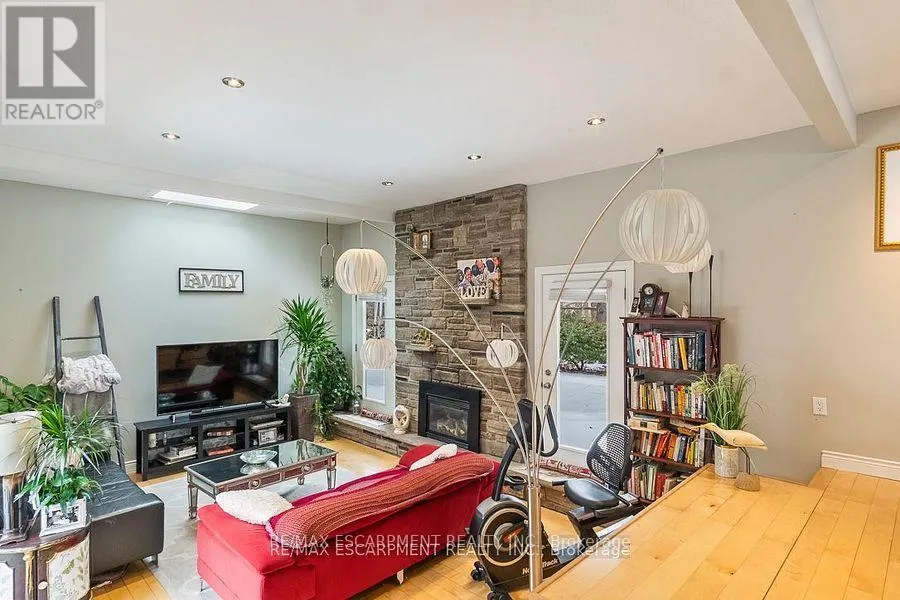 177 WOODHAVEN PARK DRIVE