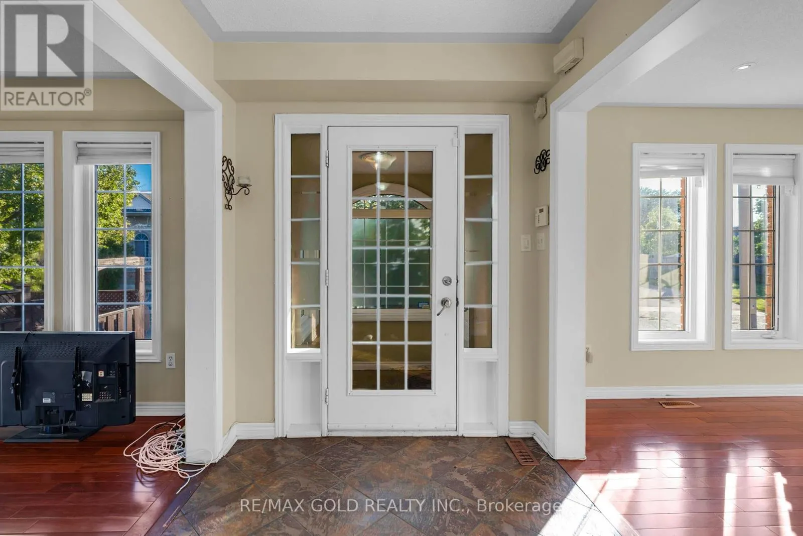 41 FALLSTAR CRESCENT