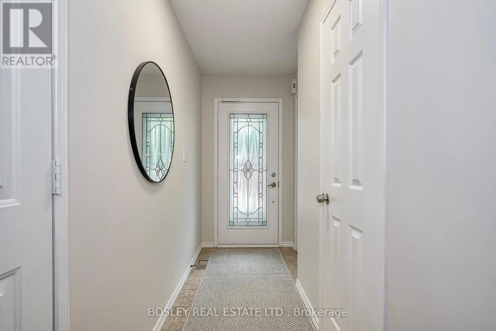 2104 WHITE DOVE CIRCLE