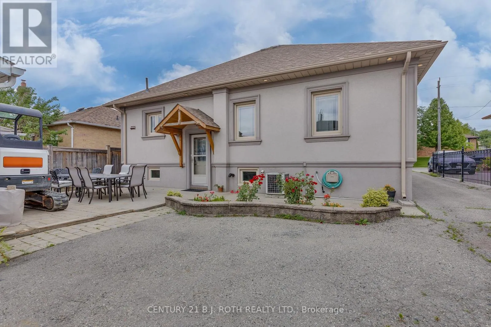 193 EPSOM DOWNS DRIVE