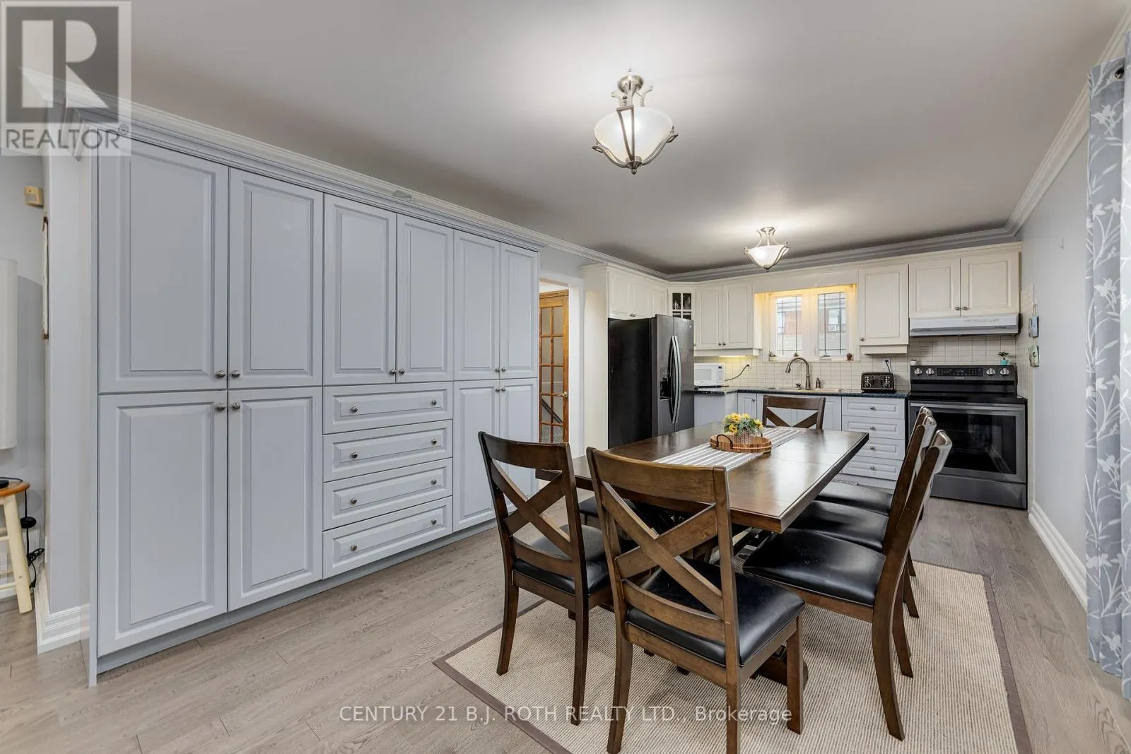 193 EPSOM DOWNS DRIVE