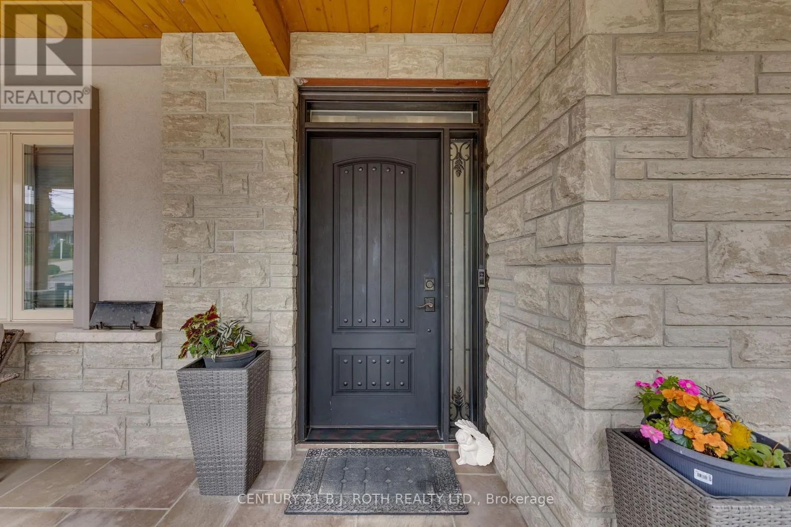 193 EPSOM DOWNS DRIVE