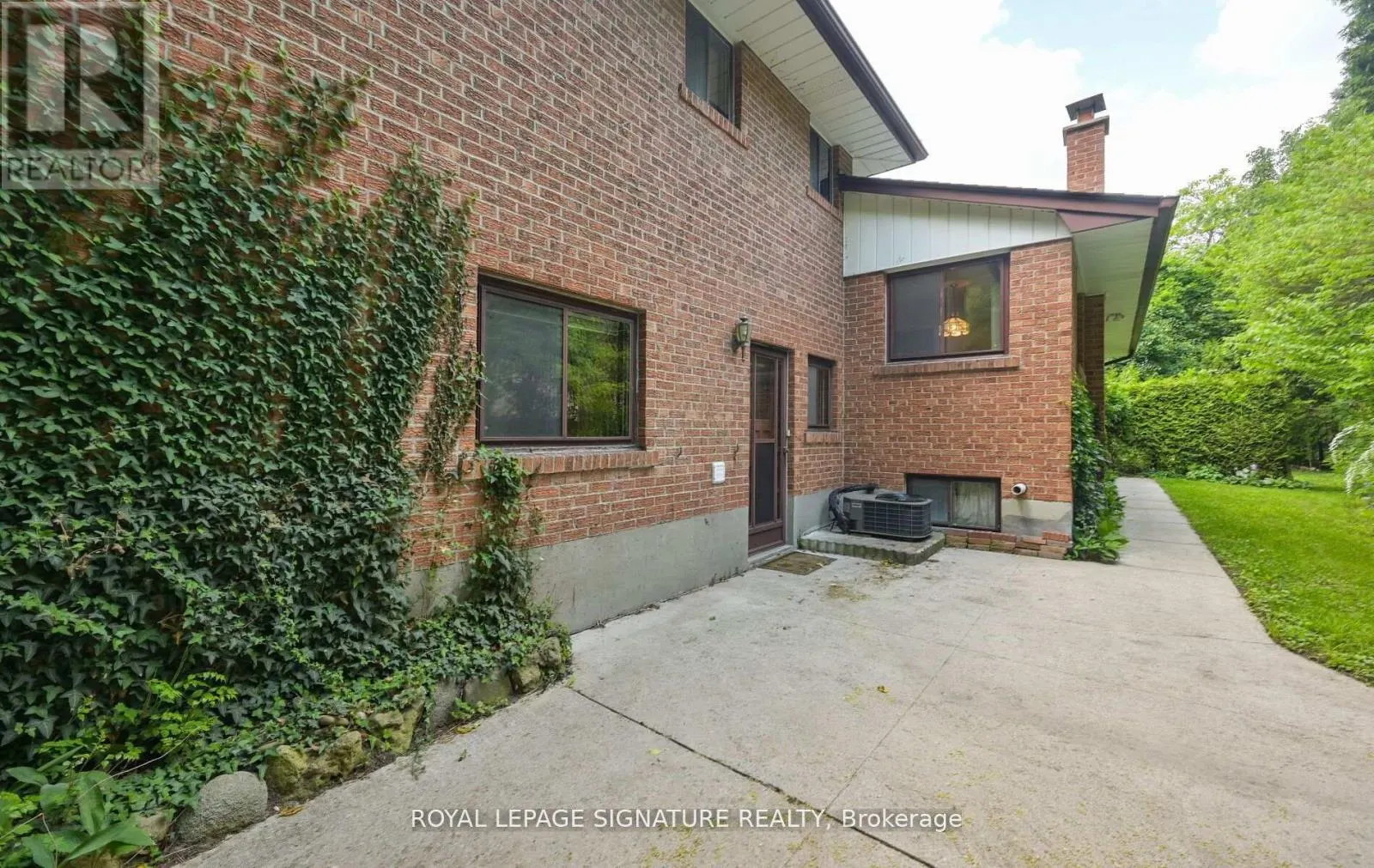 172 GLENVIEW DRIVE