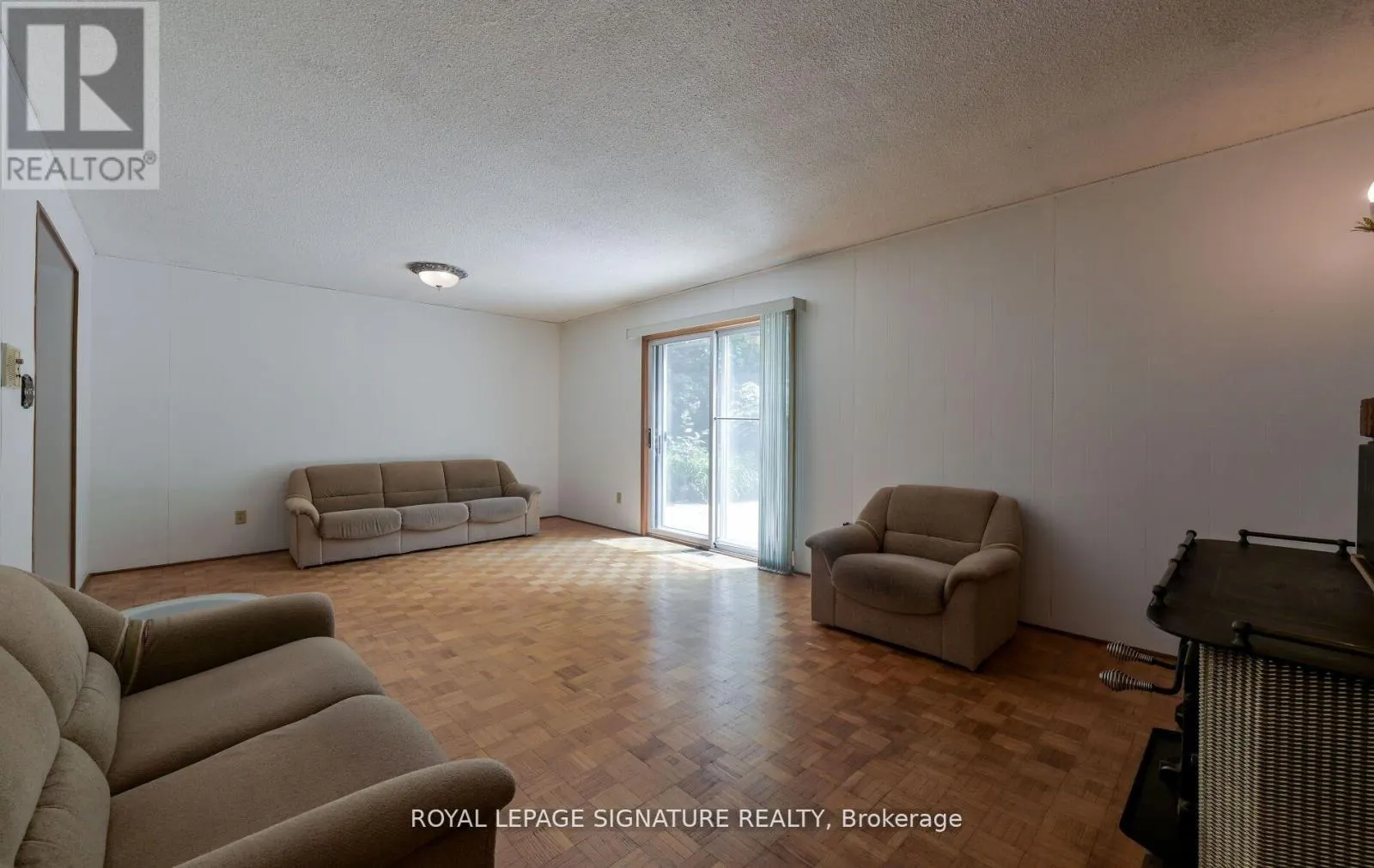 172 GLENVIEW DRIVE