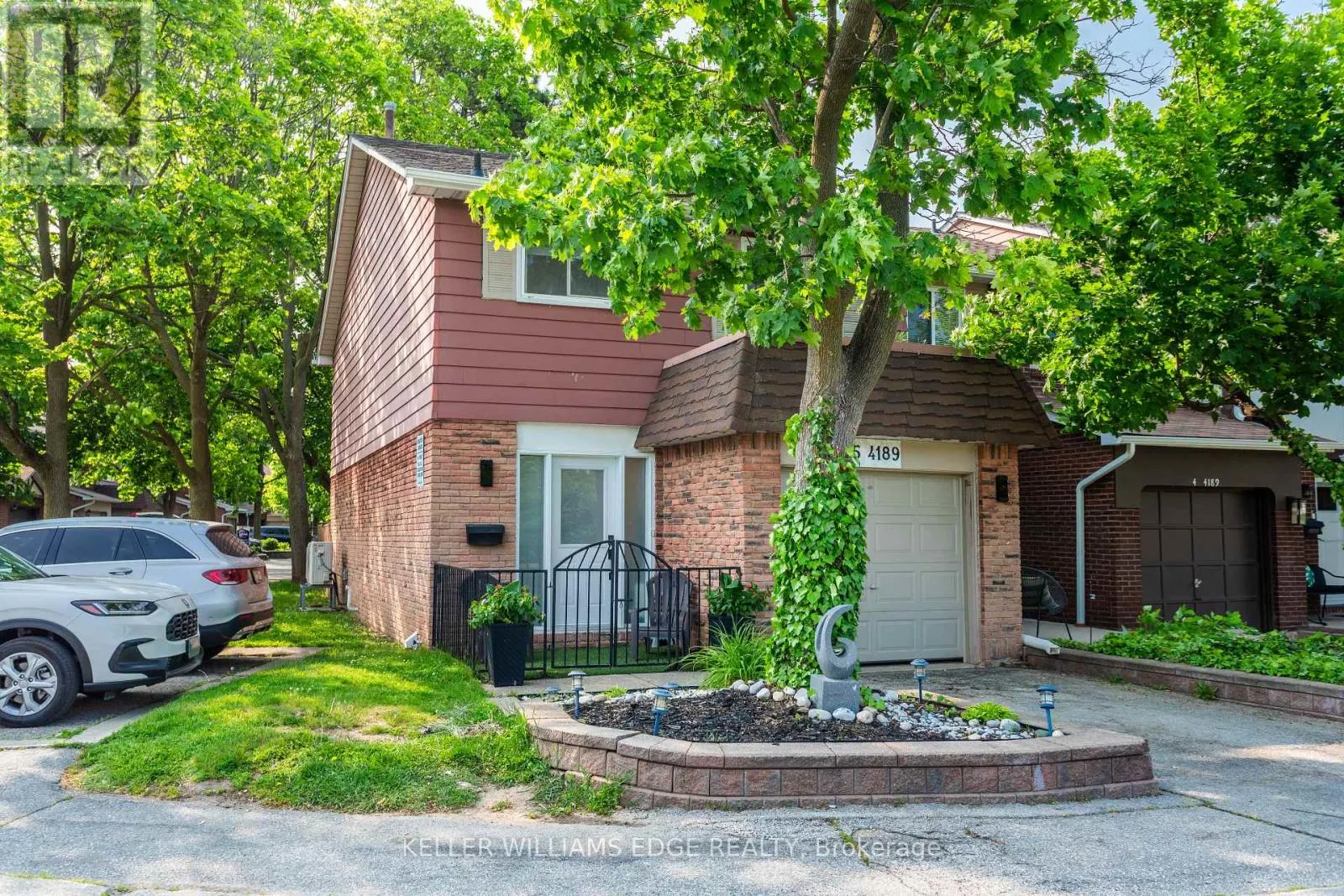 5 - 4189 LONGMOOR DRIVE