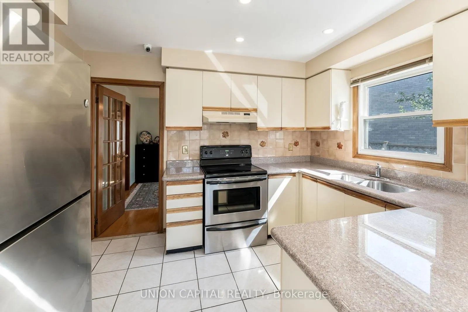 14 RODWELL COURT