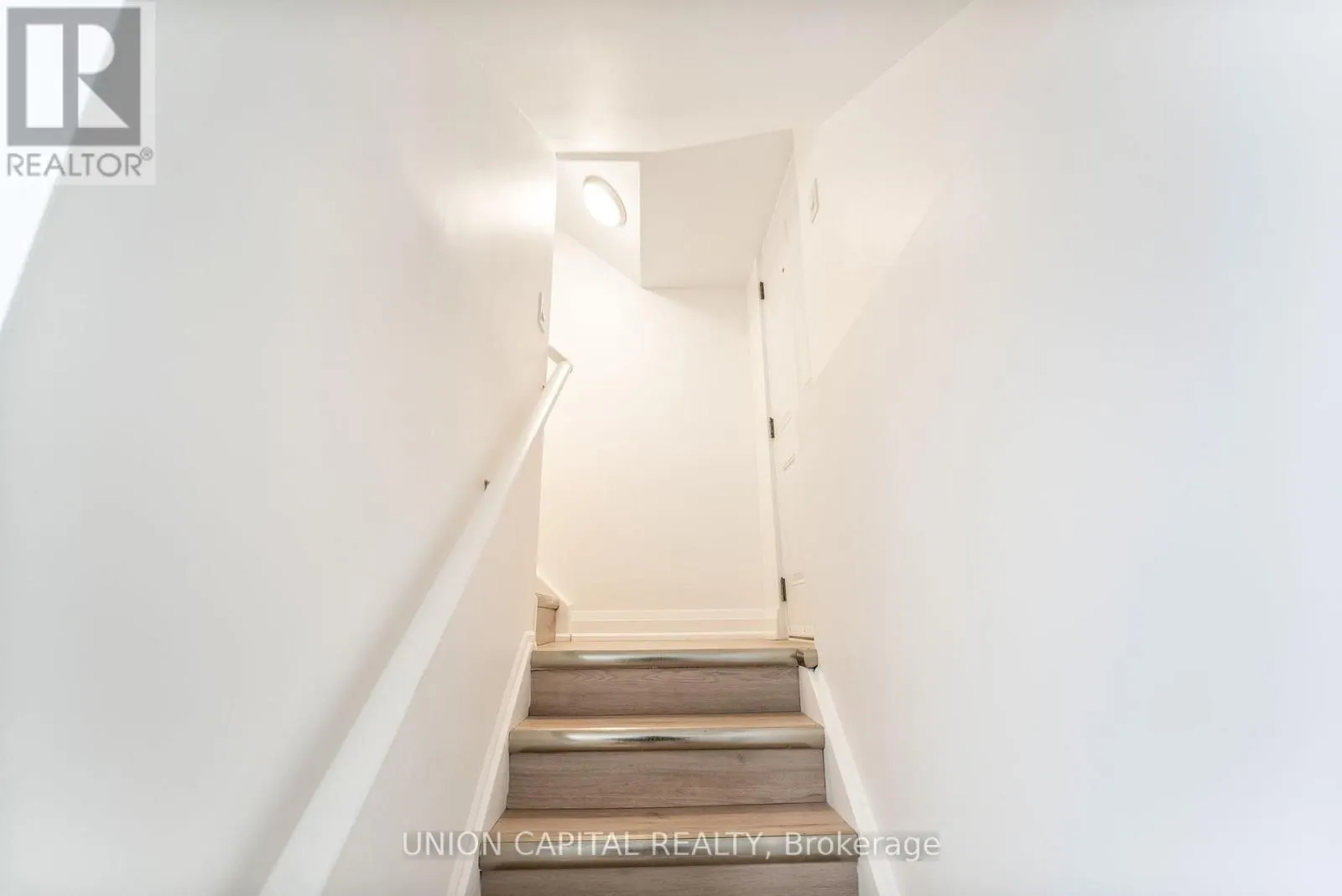 14 RODWELL COURT