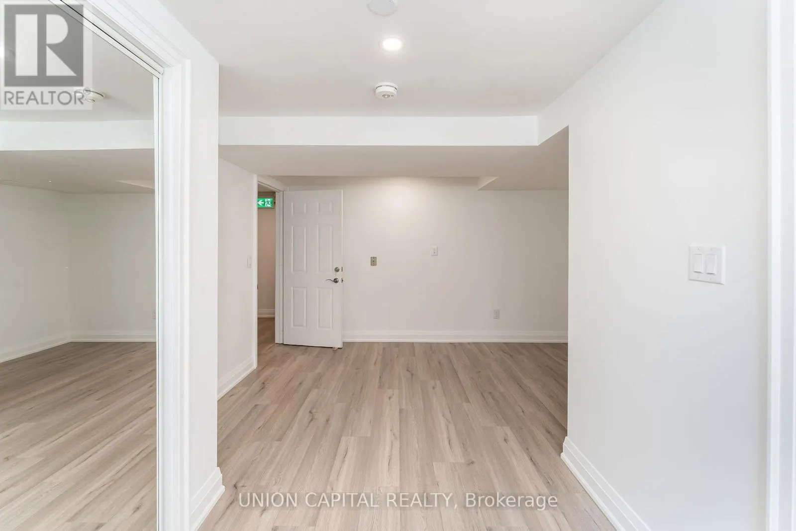 14 RODWELL COURT
