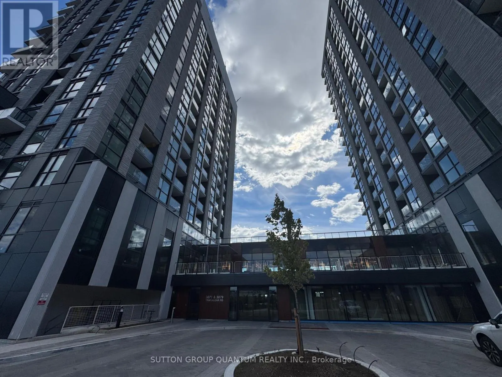 1006 - 3079 TRAFRALGAR ROAD N