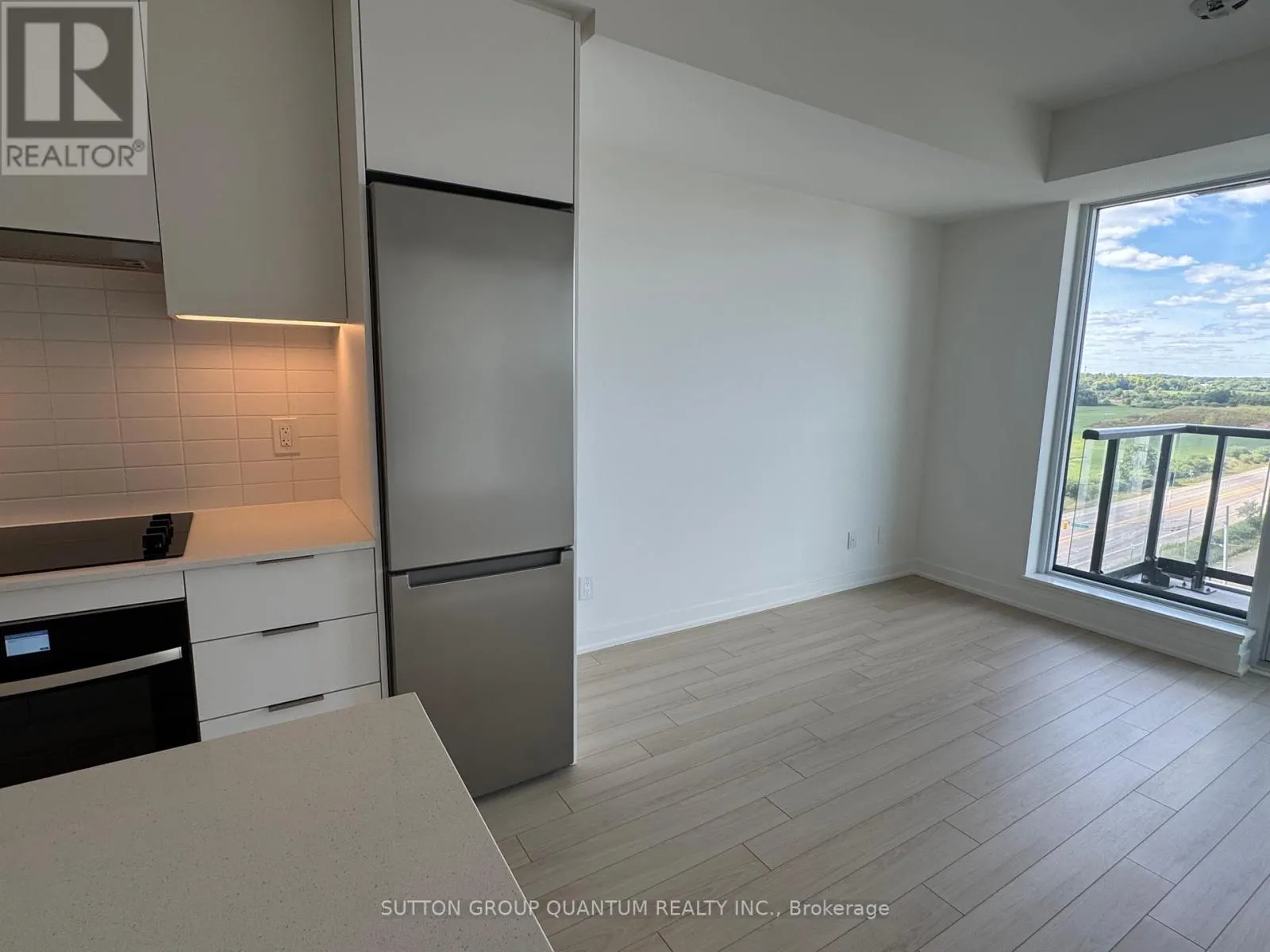 1006 - 3079 TRAFRALGAR ROAD N