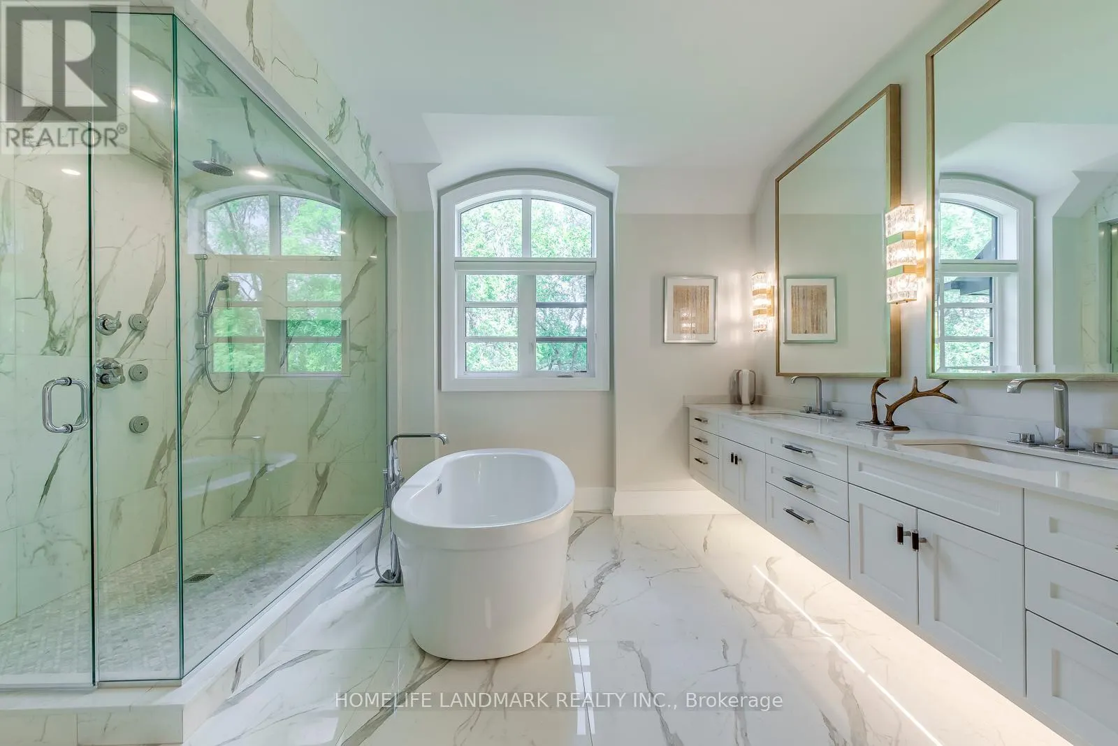 1199 LAKESHORE ROAD W