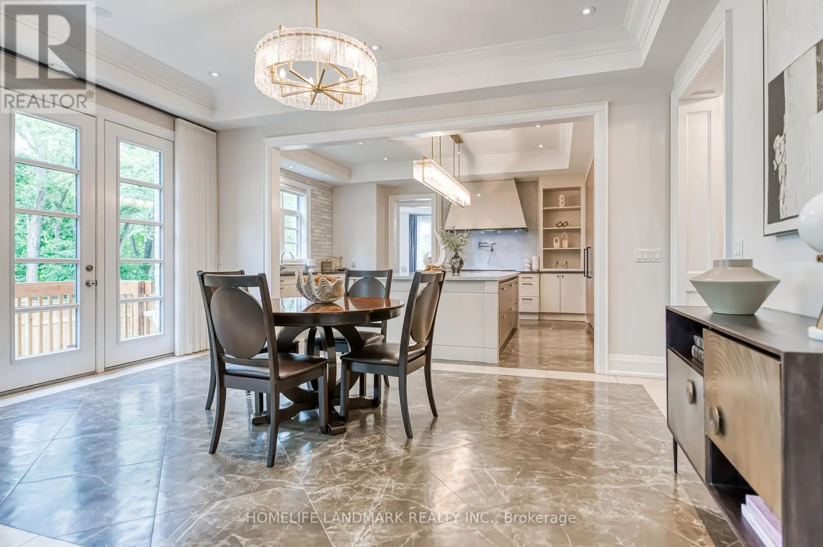 1199 LAKESHORE ROAD W