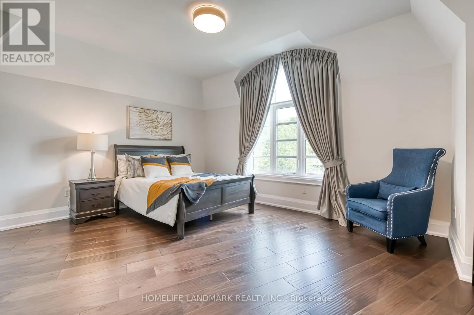 1199 LAKESHORE ROAD W