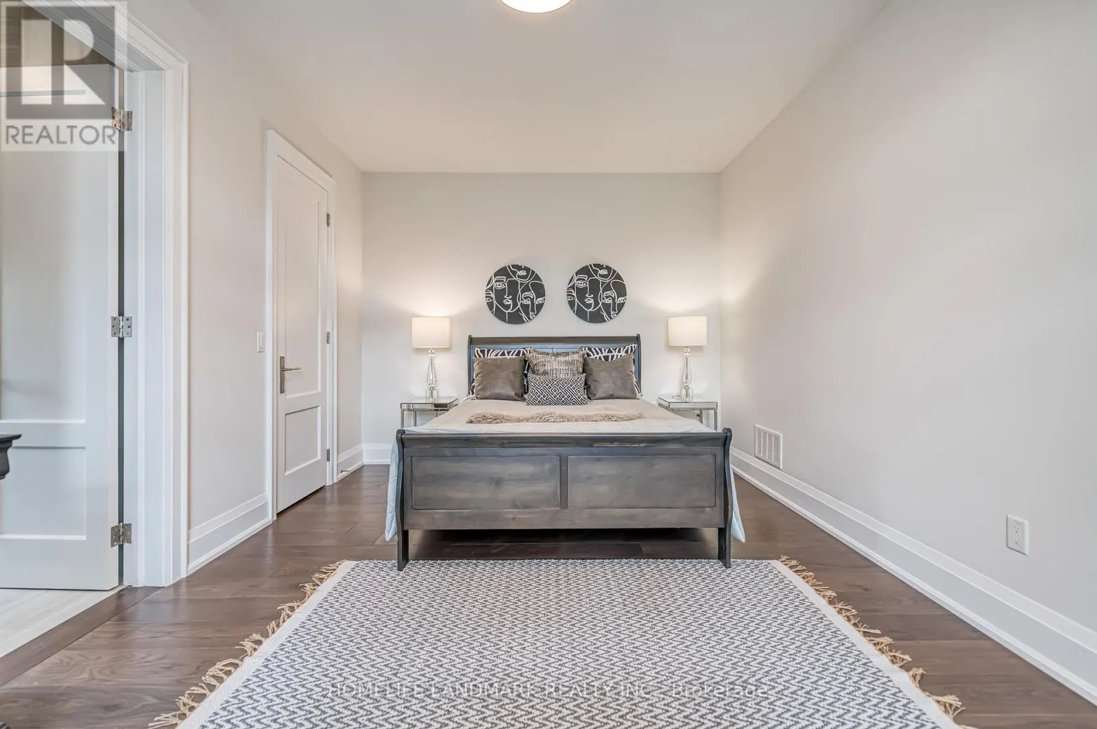 1199 LAKESHORE ROAD W