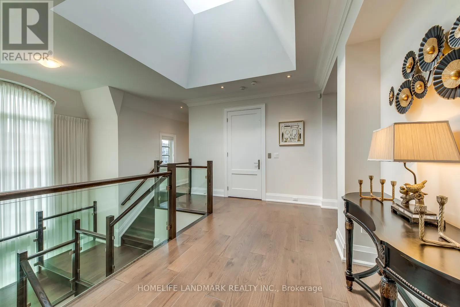1199 LAKESHORE ROAD W