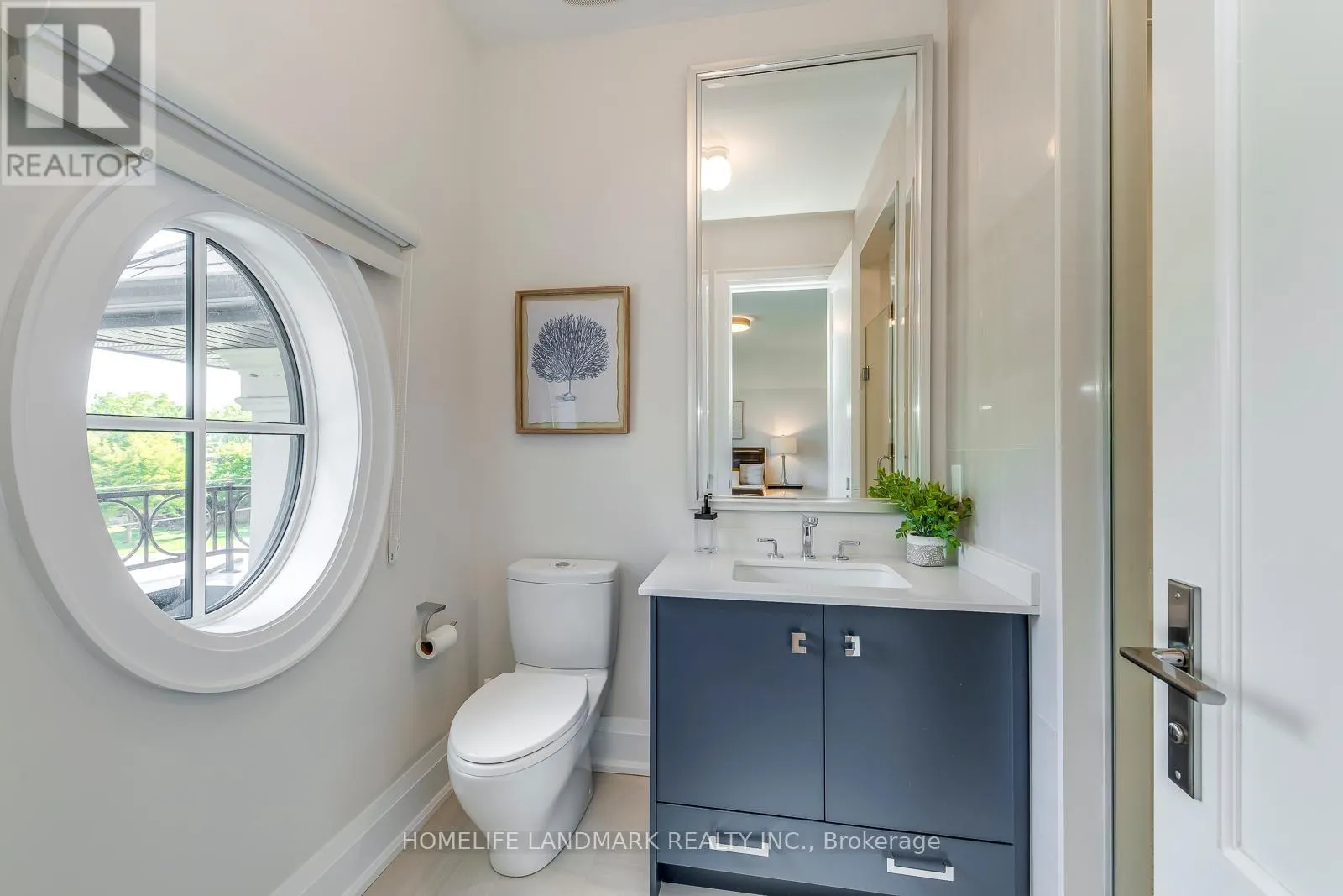 1199 LAKESHORE ROAD W
