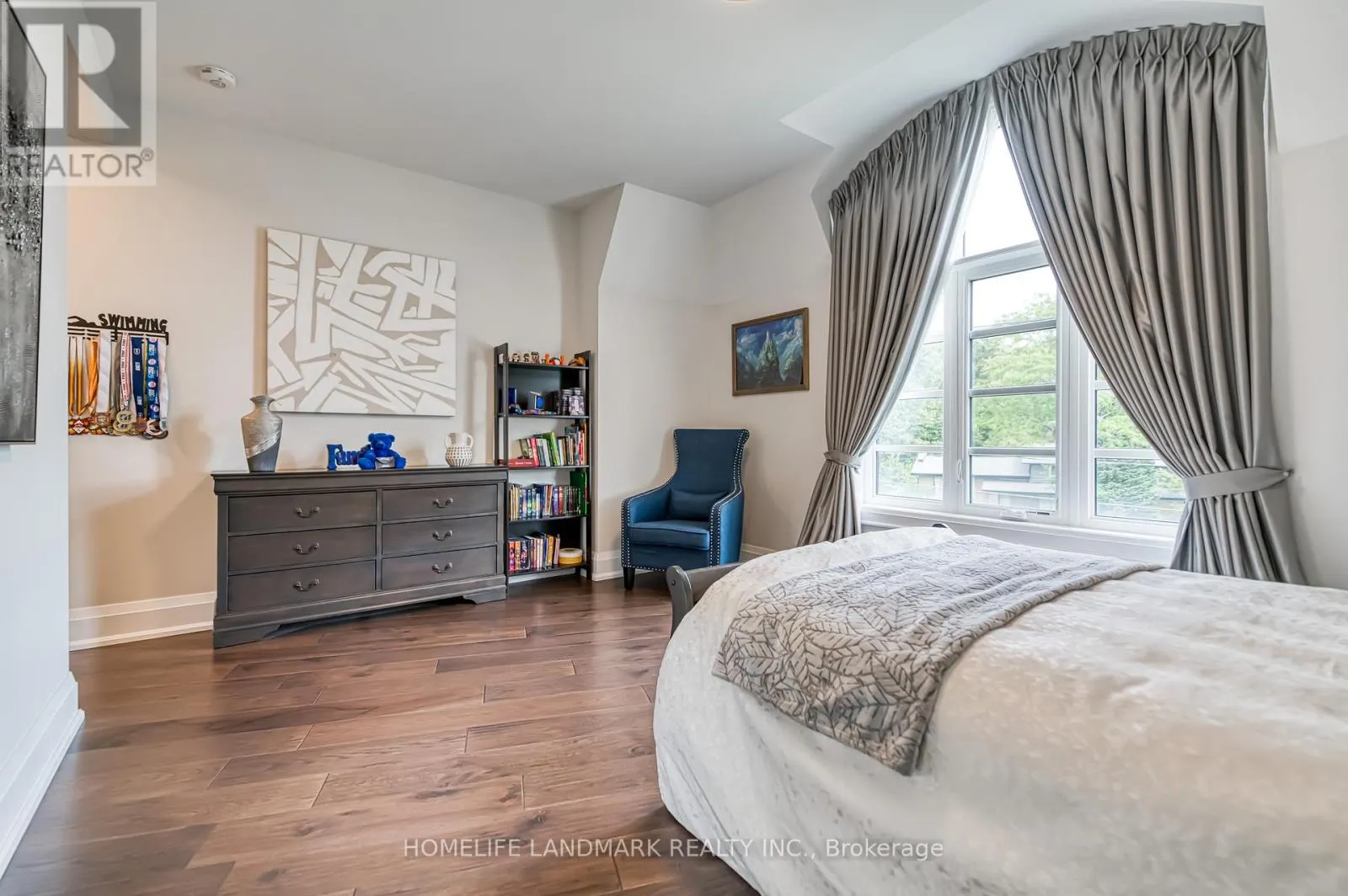 1199 LAKESHORE ROAD W