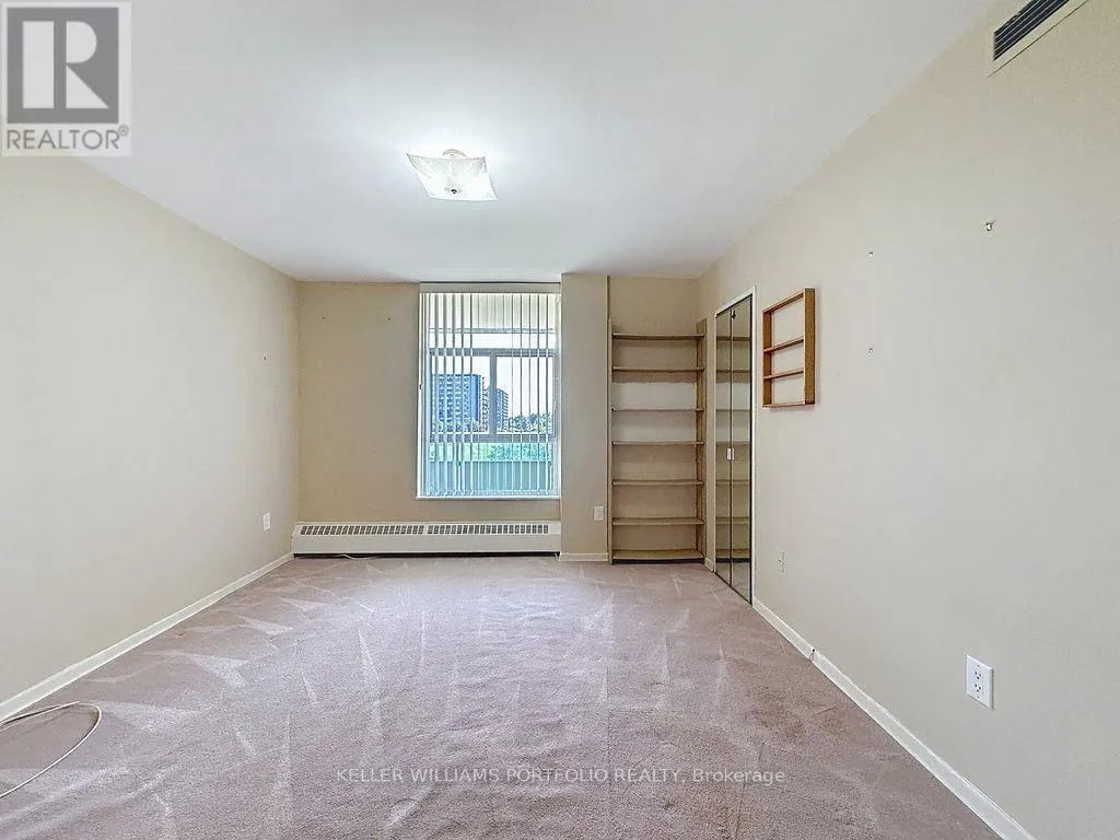 404 - 44 LONGBOURNE DRIVE