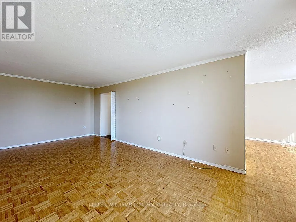404 - 44 LONGBOURNE DRIVE