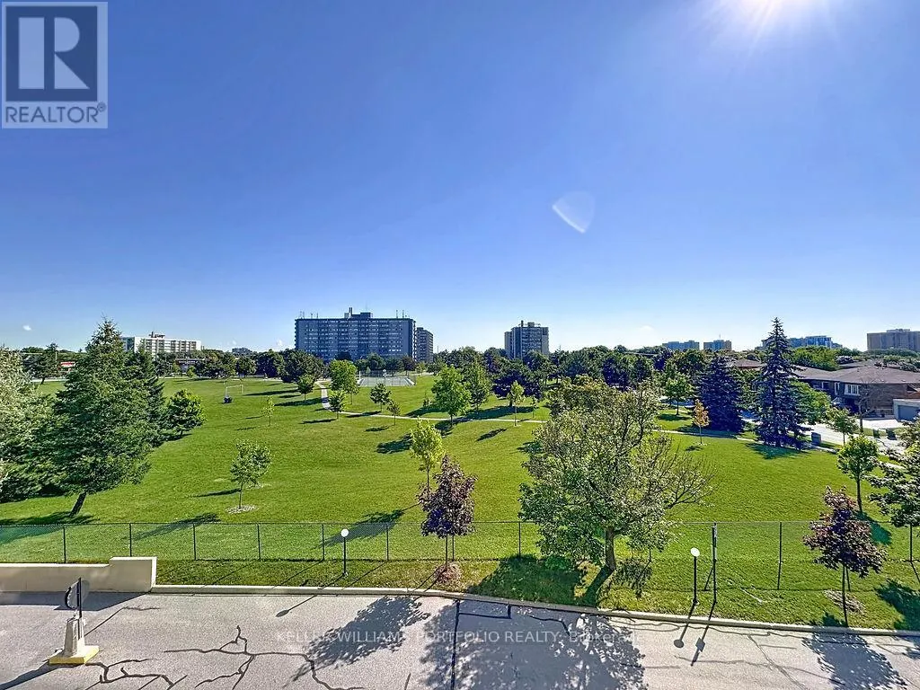 404 - 44 LONGBOURNE DRIVE