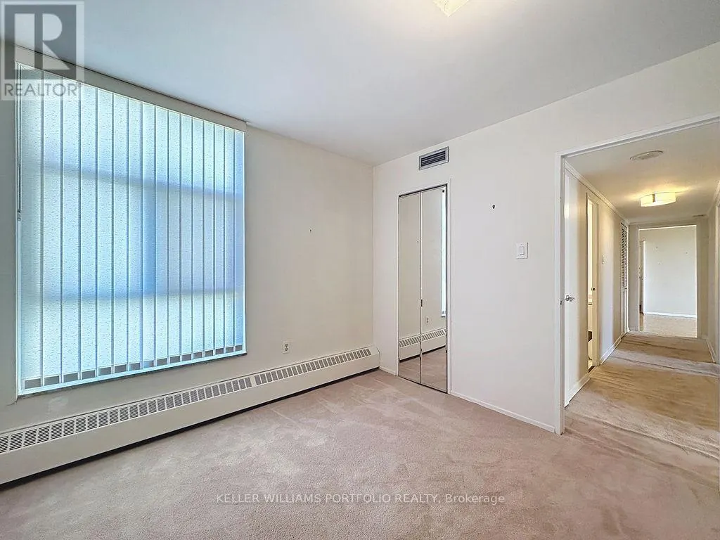 404 - 44 LONGBOURNE DRIVE