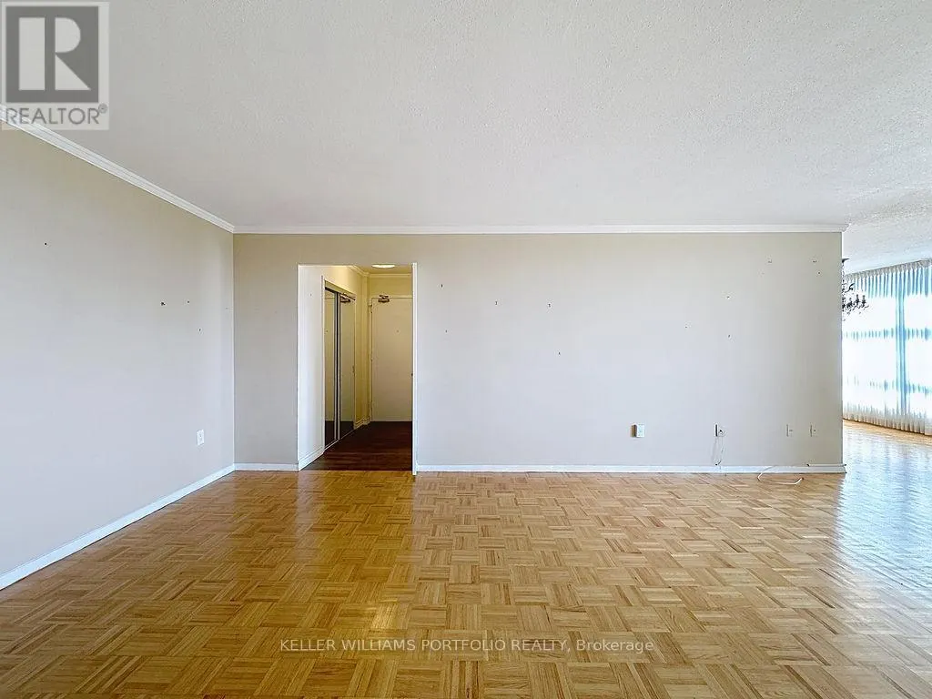 404 - 44 LONGBOURNE DRIVE