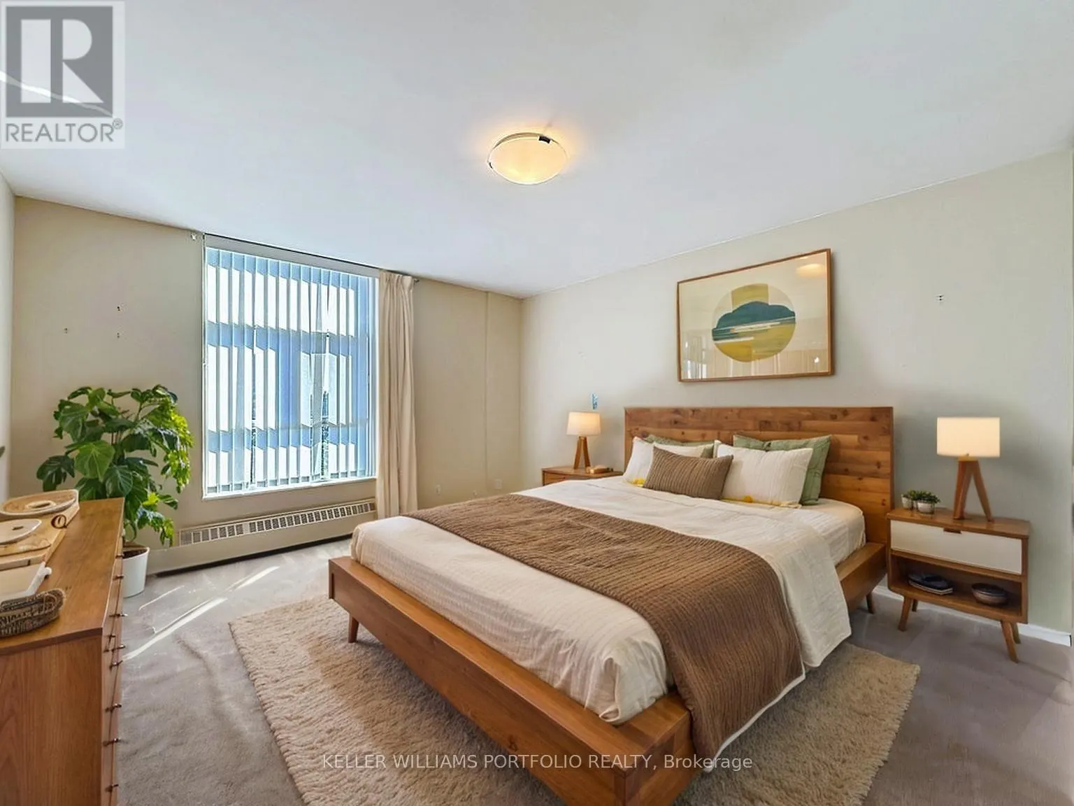 404 - 44 LONGBOURNE DRIVE