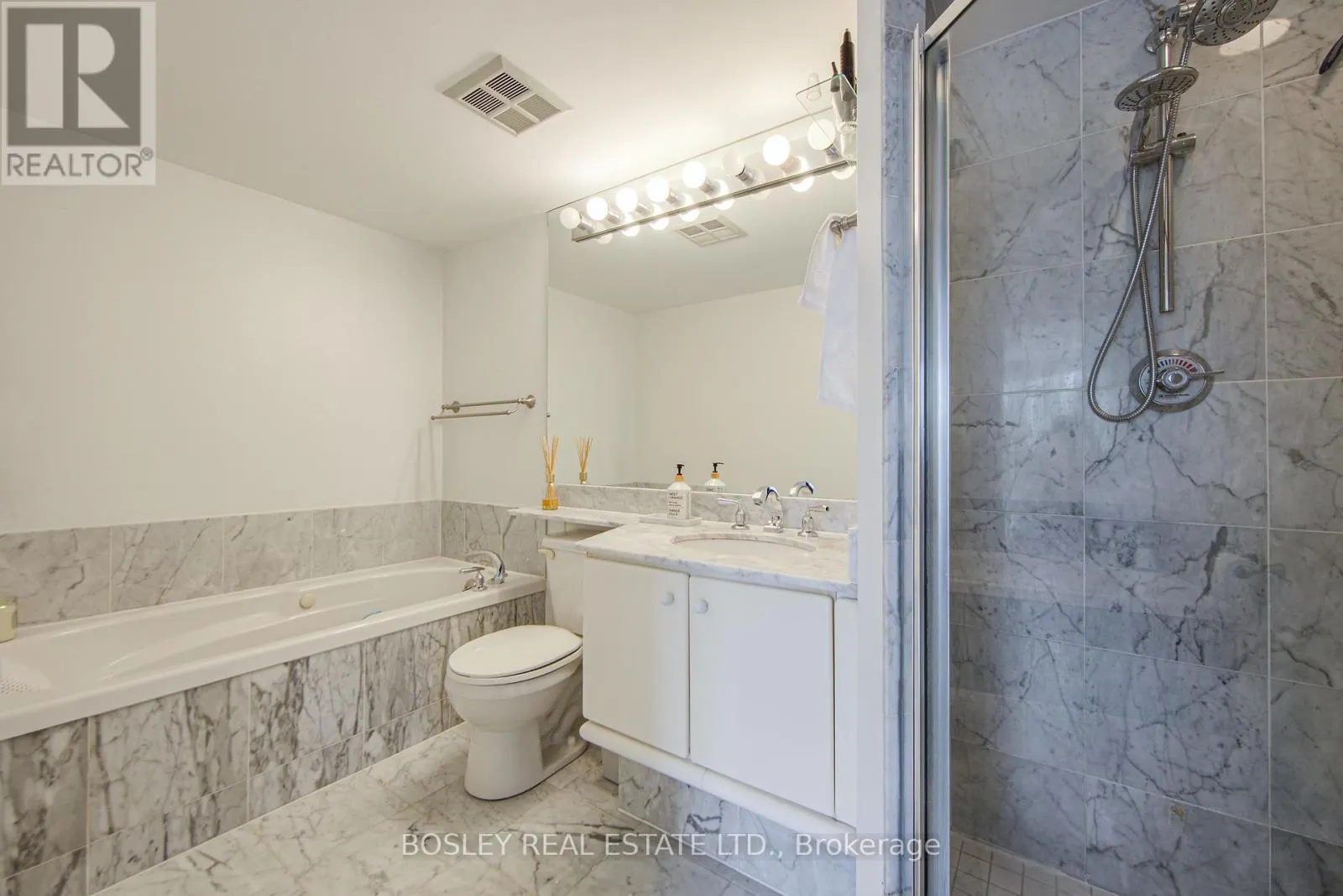 310 - 2285 LAKE SHORE BOULEVARD W