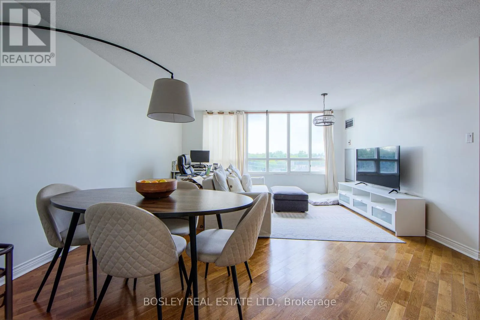310 - 2285 LAKE SHORE BOULEVARD W