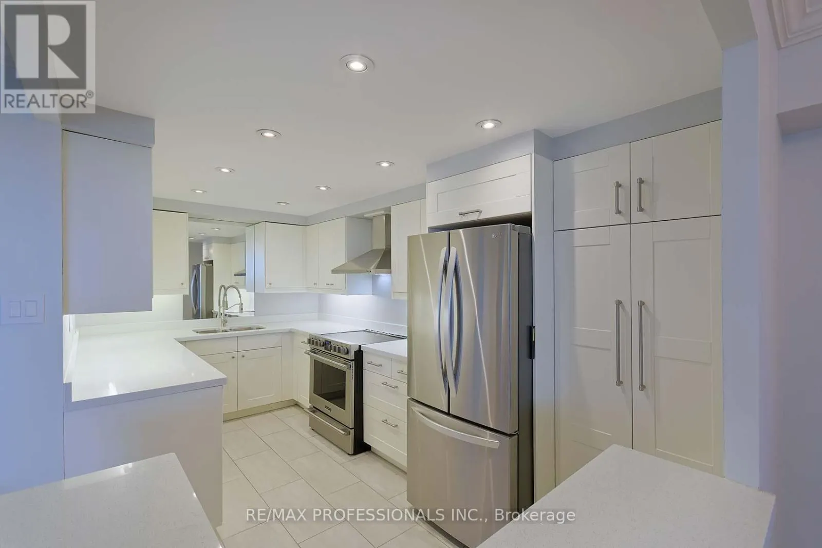 E8 - 284 MILL ROAD