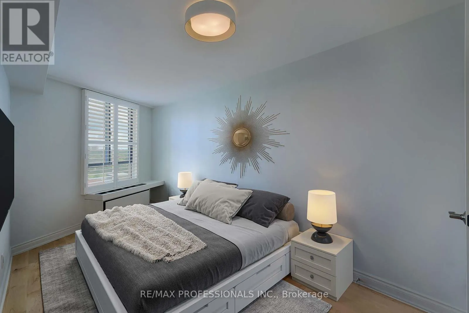 E8 - 284 MILL ROAD
