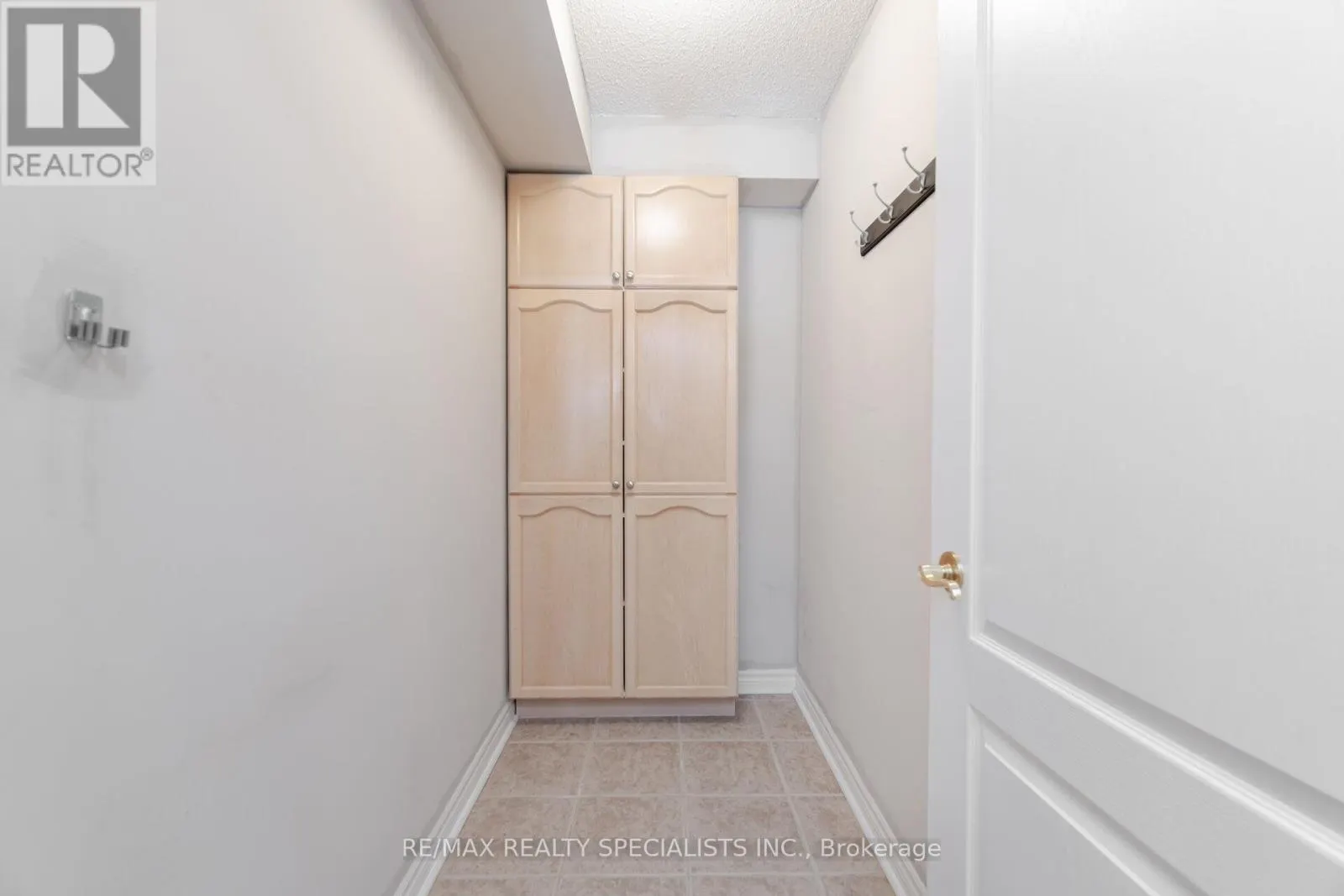 604 - 350 PRINCESS ROYAL DRIVE