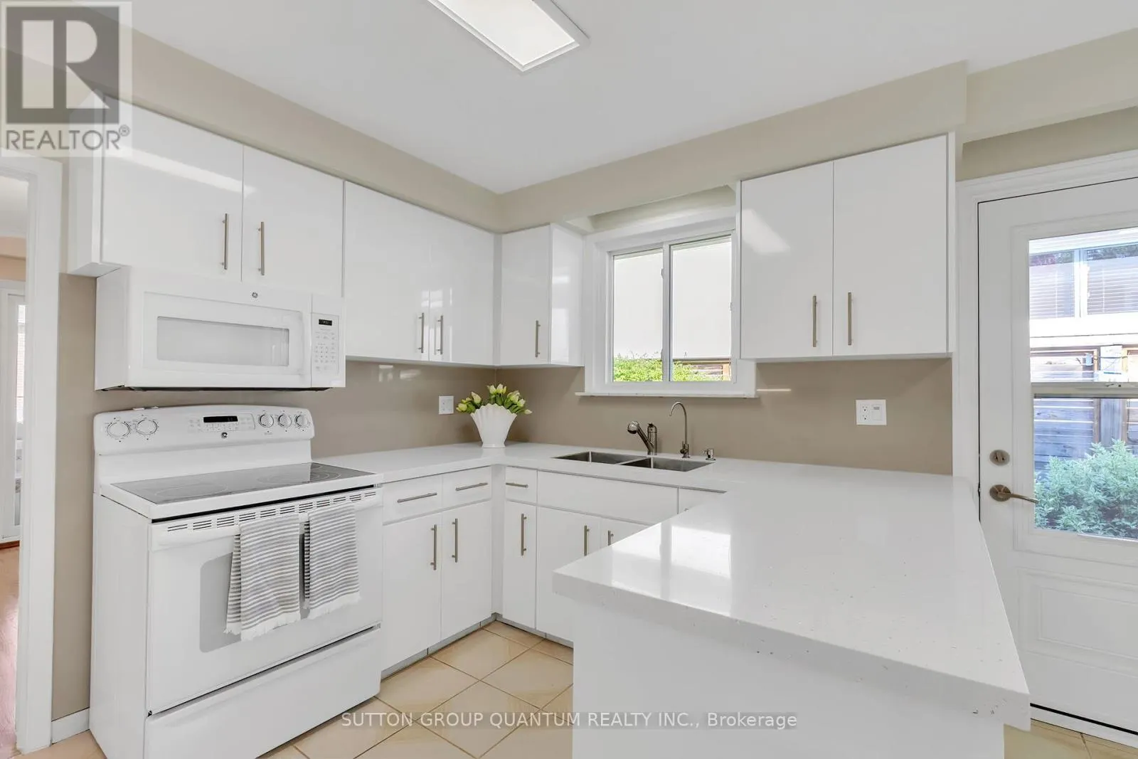 951 STREAMWAY CRESCENT