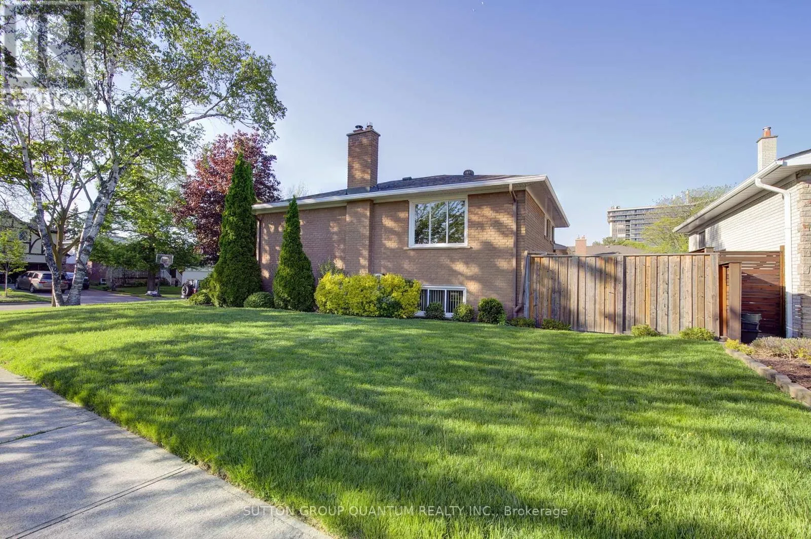 951 STREAMWAY CRESCENT