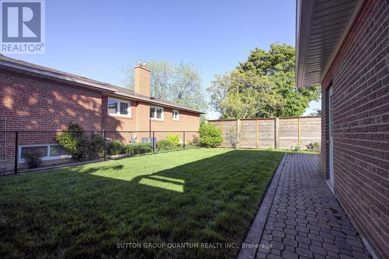 951 STREAMWAY CRESCENT