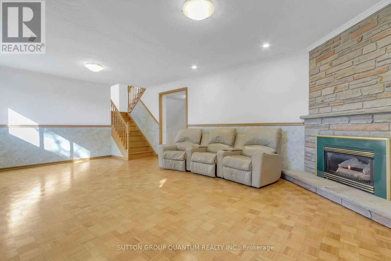 951 STREAMWAY CRESCENT