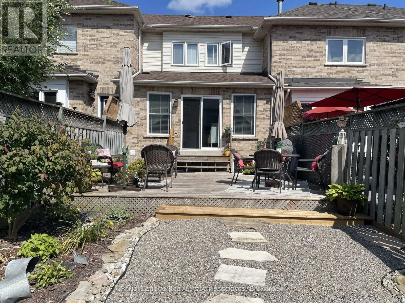 10 BRADLEY DRIVE