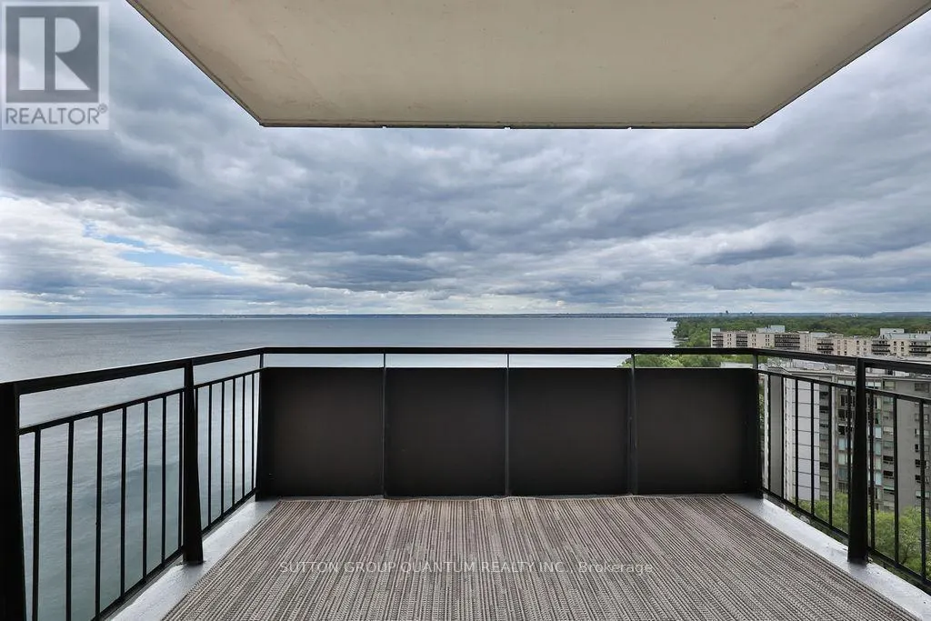 1605 - 5250 LAKESHORE ROAD